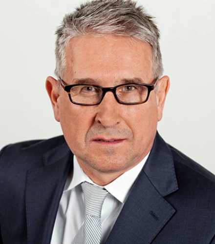 Dr. Andreas Strecker