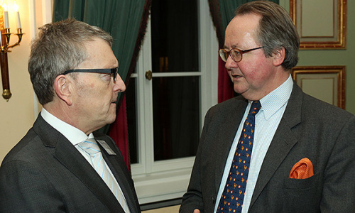 2016-09/1473354729_032