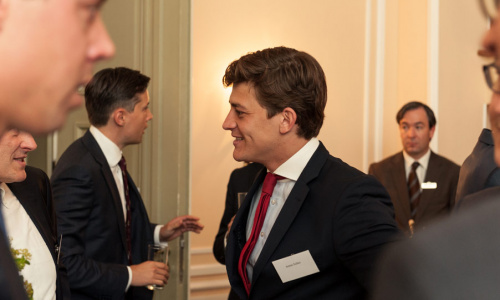 2016-09/lsg-industryinsights-130611-422