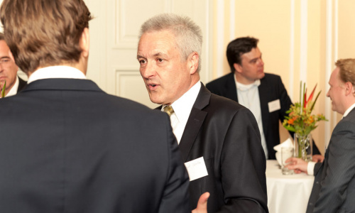 2016-09/lsg-industryinsights-130611-426