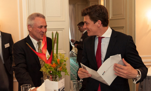 2016-09/lsg-industryinsights-130611-86