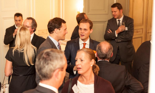 2016-09/lsg-kollegen-industry-insights-130919-090