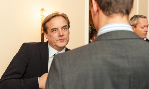 2016-09/lsg-kollegen-industry-insights-130919-104