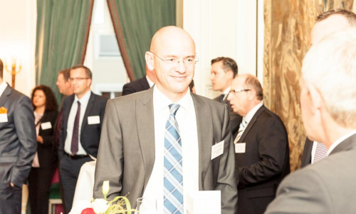 2016-09/lsg-kollegen-industry-insights-130919-111