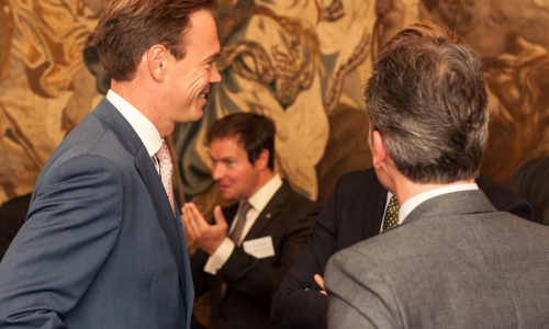 2016-09/lsg-kollegen-industry-insights-130919-116