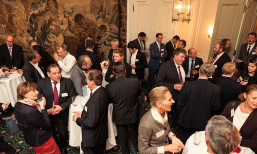 2016-09/lsg-kollegen-industry-insights-130919-136