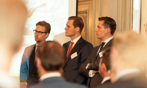 2016-09/lsg-kollegen-industry-insights-130919-151