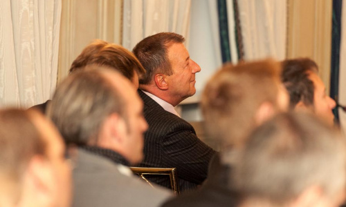 2016-09/lsg-kollegen-industry-insights-130919-153