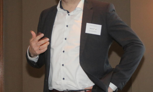 2017-03/1489401464_business88