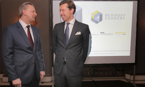 2017-03/1489401466_business4