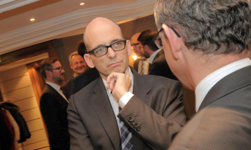 2017-03/1489401469_business36