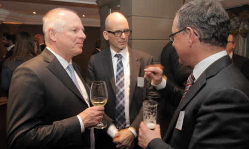 2017-03/1489401469_business41