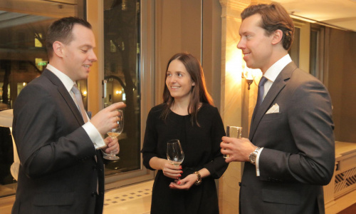 2017-03/1489401469_business52