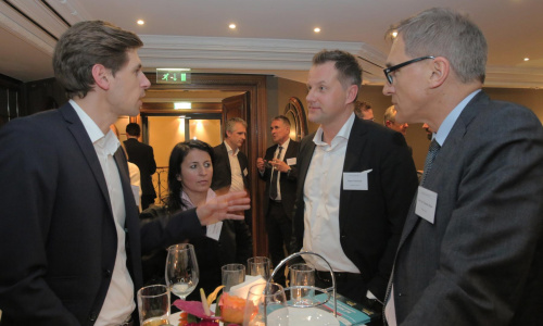 2017-03/1489401470_business61