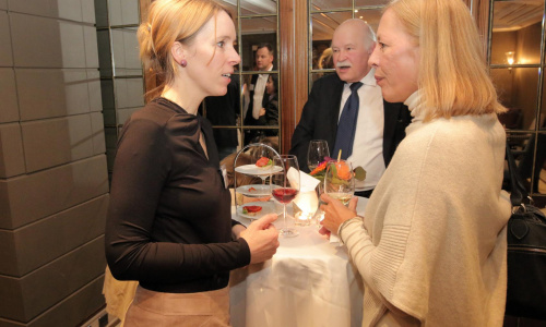 2017-03/1489401470_business68