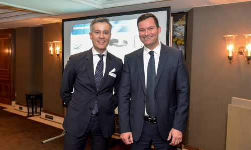 2018-05/1527239552_v7611-1670