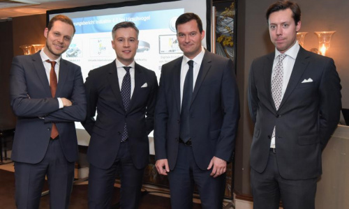 2018-05/1527239552_v7611-1685