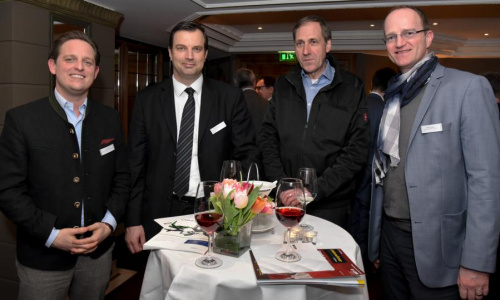 2018-05/1527239553_v7611-1710