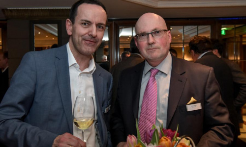 2018-05/1527239554_v7611-1776