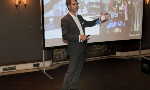 2018-09/1537963721_schmid59