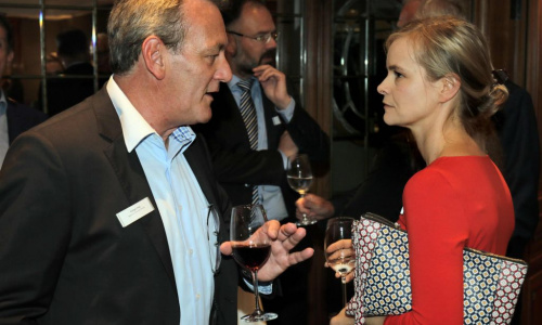 2018-09/1537963722_schmid1