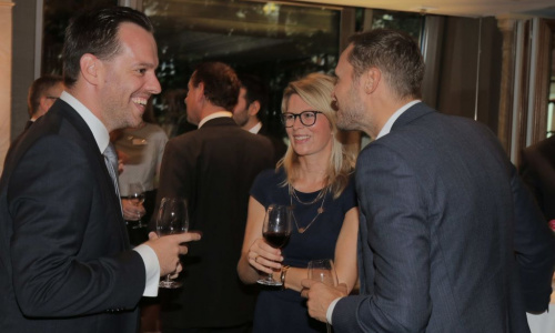 2018-09/1537963722_schmid3