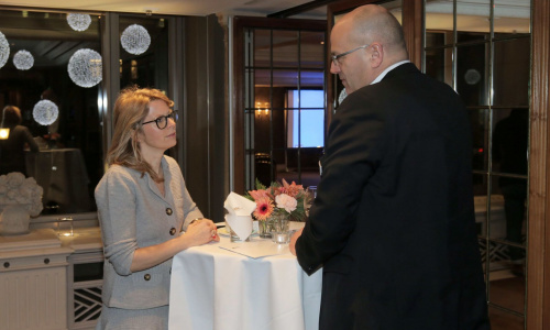 2019-01/1546943272_dommick22